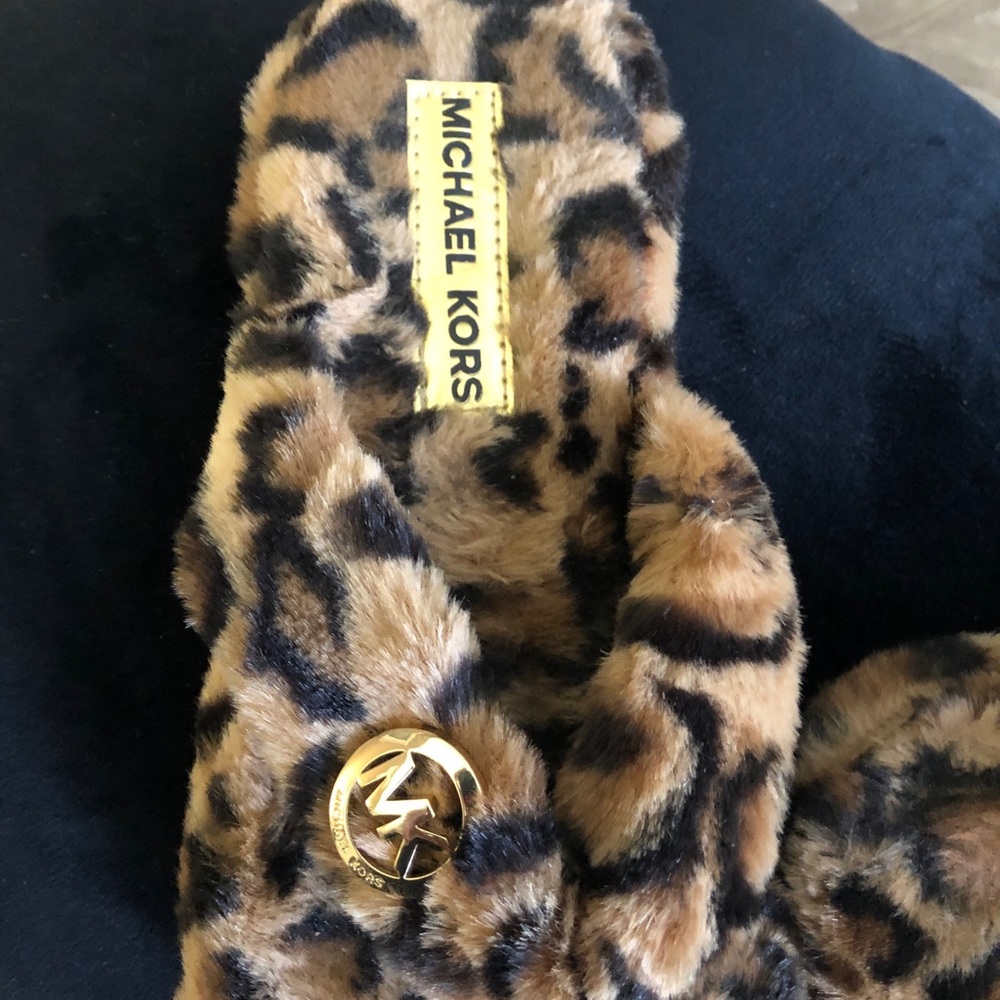 MK slippers - Picture 2 of 3